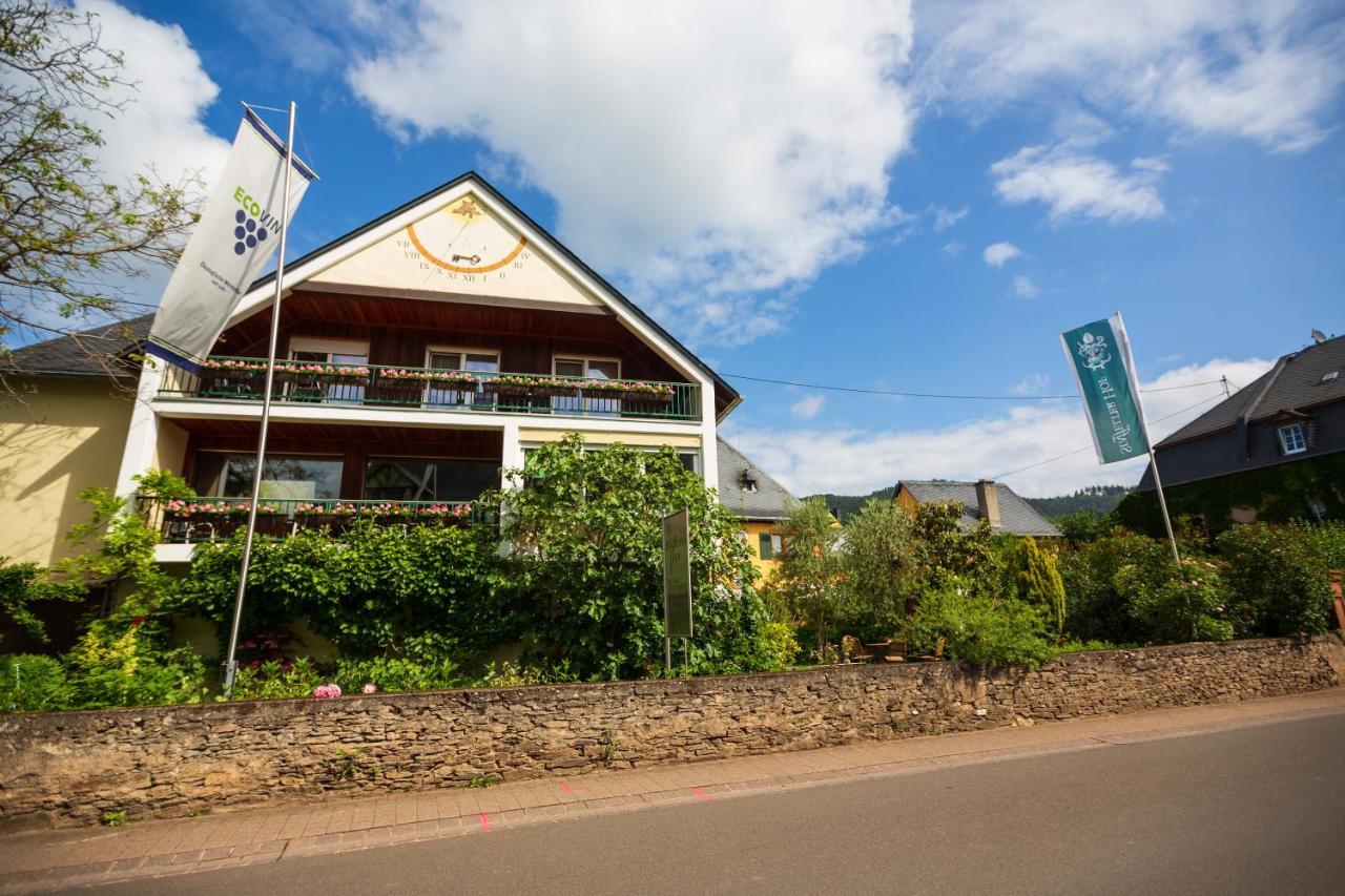 Bio-Weingut Staffelter Hof Kröv Exterior foto
