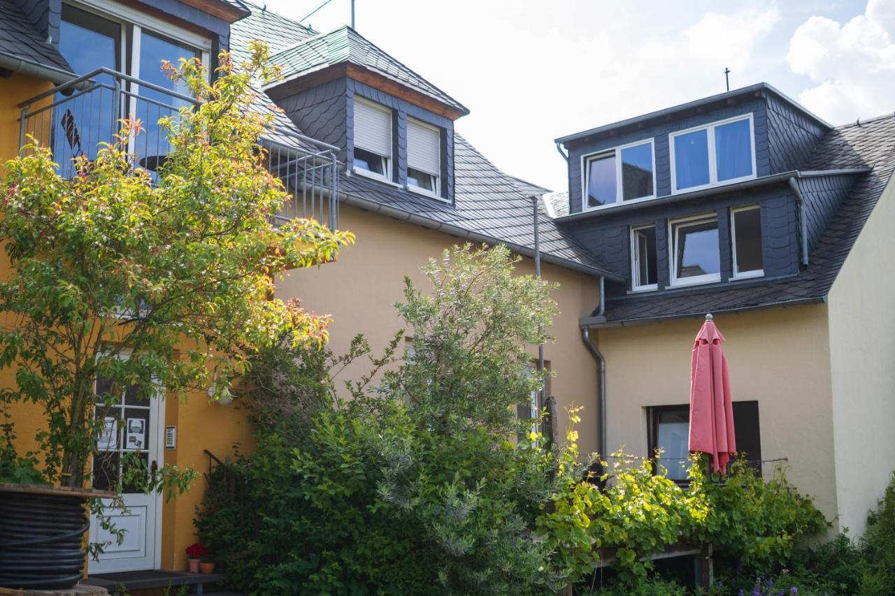 Bio-Weingut Staffelter Hof Kröv Exterior foto